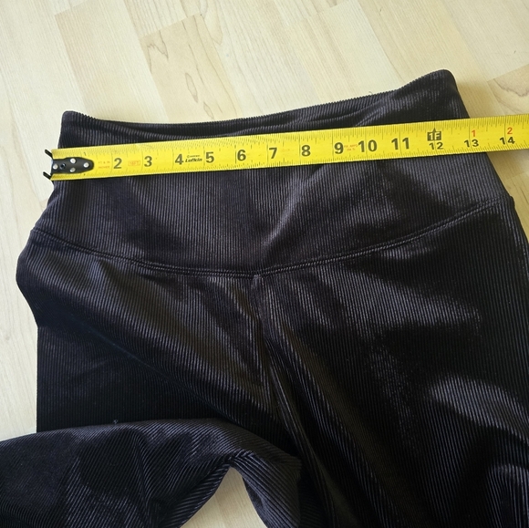 White House Black Market Runway Leggings Size 6 Short Velvet Corduroy Back Seam - Picture 8 of 10